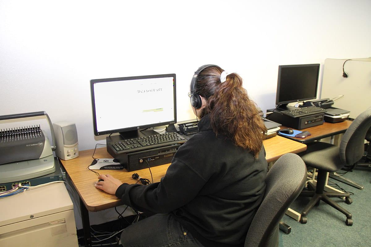 An SJC student with a hearing disability worked with Accessbility Services to get their accomodations